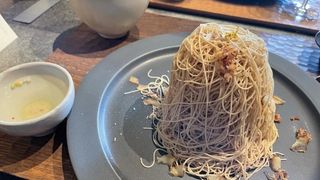 Japanese gourmet travel – sushi, ramen, wagyu, and street food ｜ 日本のグルメ旅行（寿司・ラーメン・和牛・屋台）